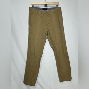 Banana Republic Men’s Straight Fit Gavin Khaki Chino Pants - 33/32
